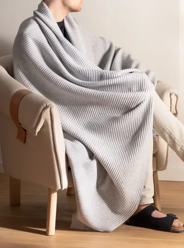 Pleece filt 140x160 cm - Ljusgrå - Design House Stockholm