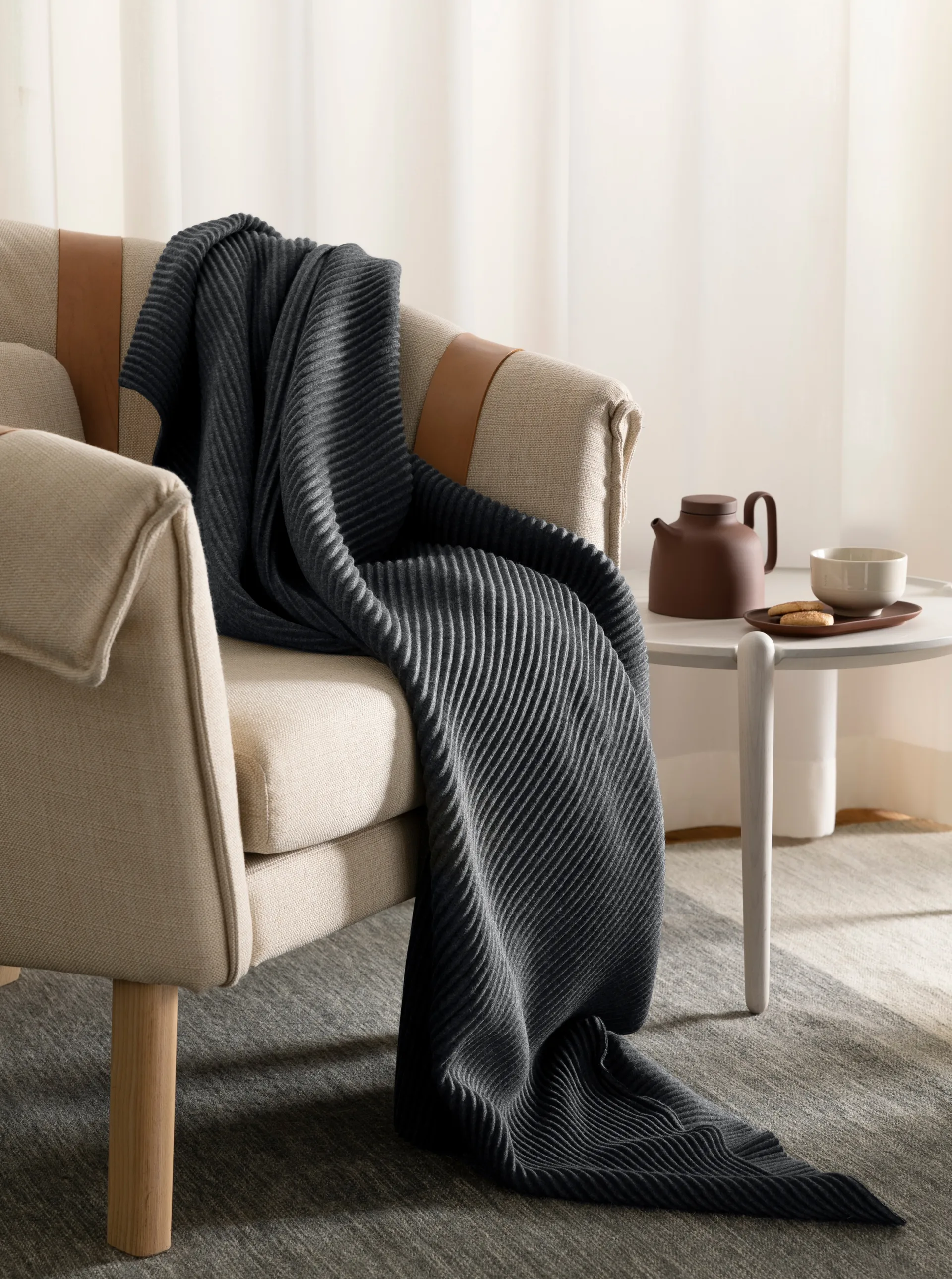 Pleece filt 140x170 cm, Mörkgrå Design House Stockholm