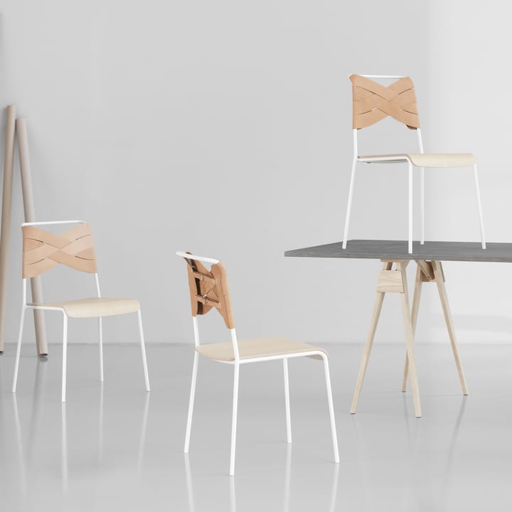 Torso stol, ek, naturfg läder, kromben Design House Stockholm