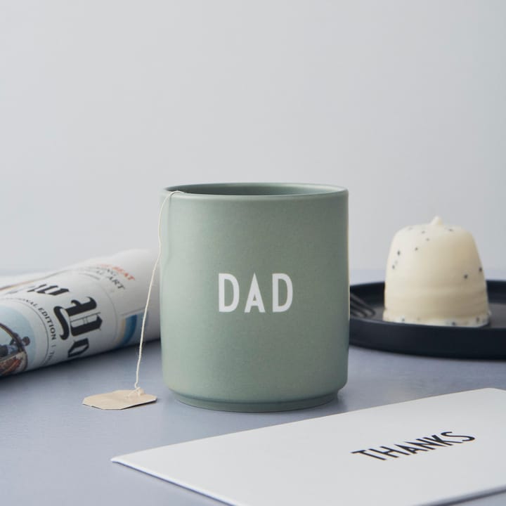 Design Letters favoritkopp 25 cl, Dad/Love-green Design Letters