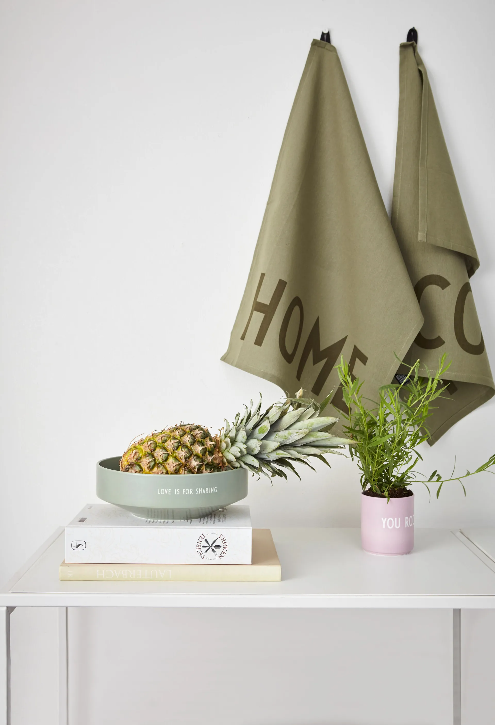 Design Letters favoritskål medium Ø17,5 cm, Green Design Letters