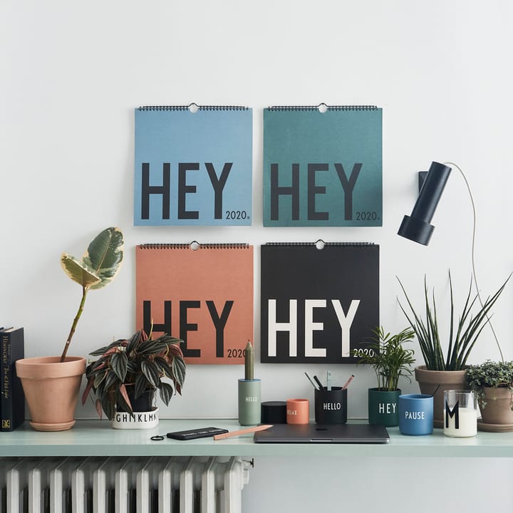 Design Letters väggkalender 2020, Blå Design Letters
