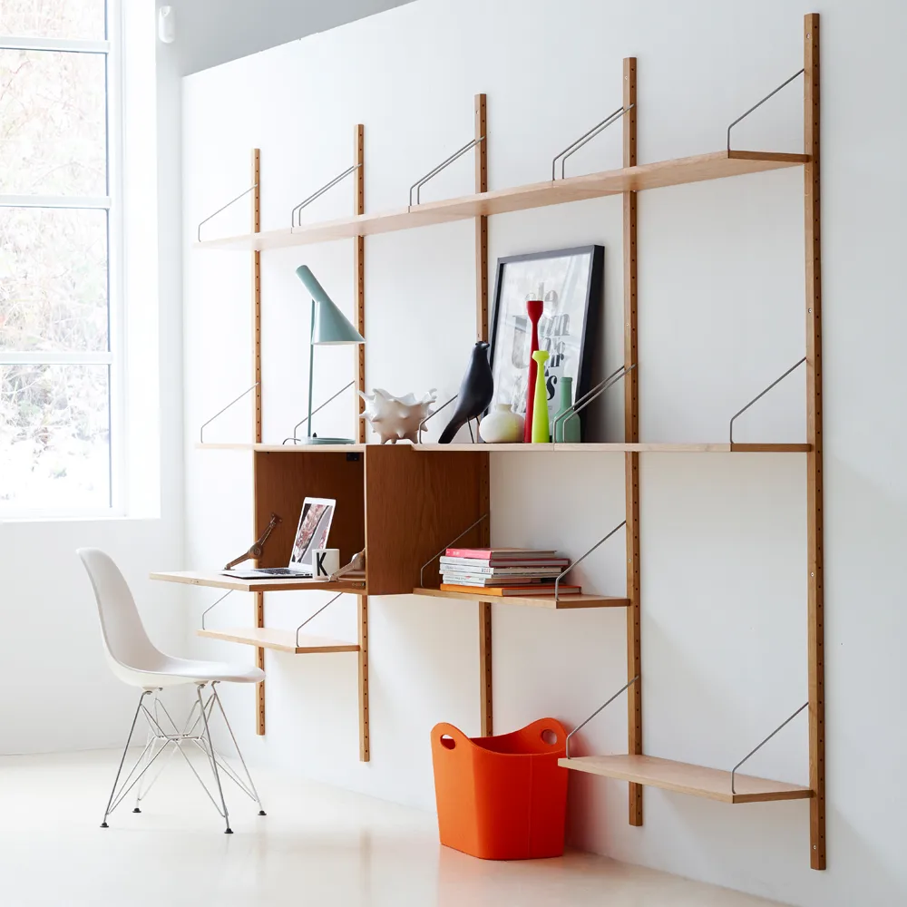 DK3-Royal hyllplan, ek olja, inkl 2 hyllbärare i mässing, 30cm dk3