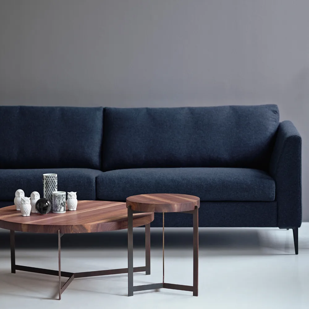 Plateau soffbord, ek olja, svartlackat stål, mellan dk3