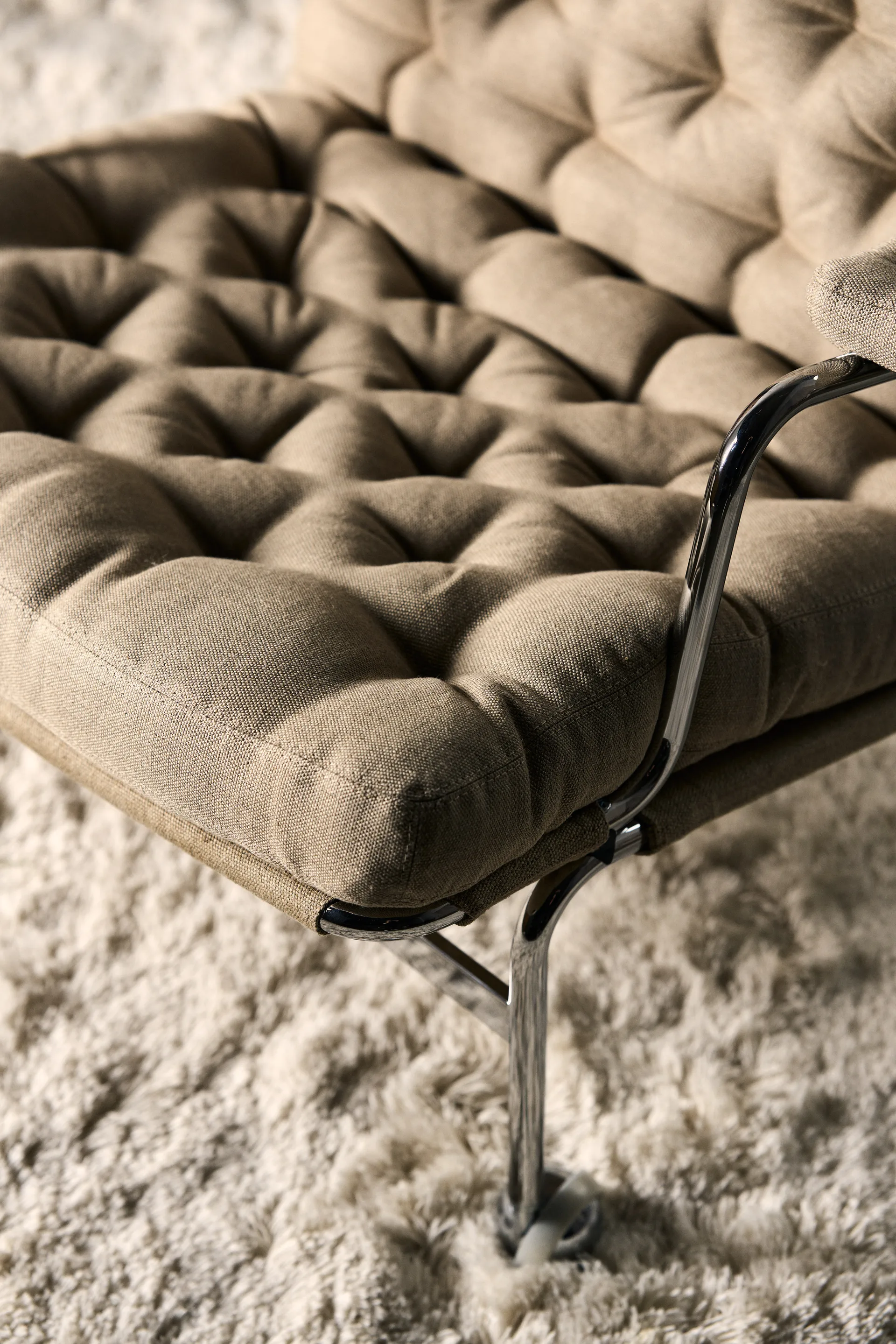 Karin 73 fåtölj, flax 21 Dux