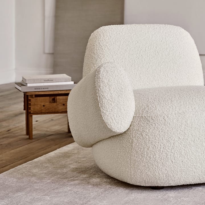 Havana fåtölj med två armstöd, Curl 20 offwhite Eilersen