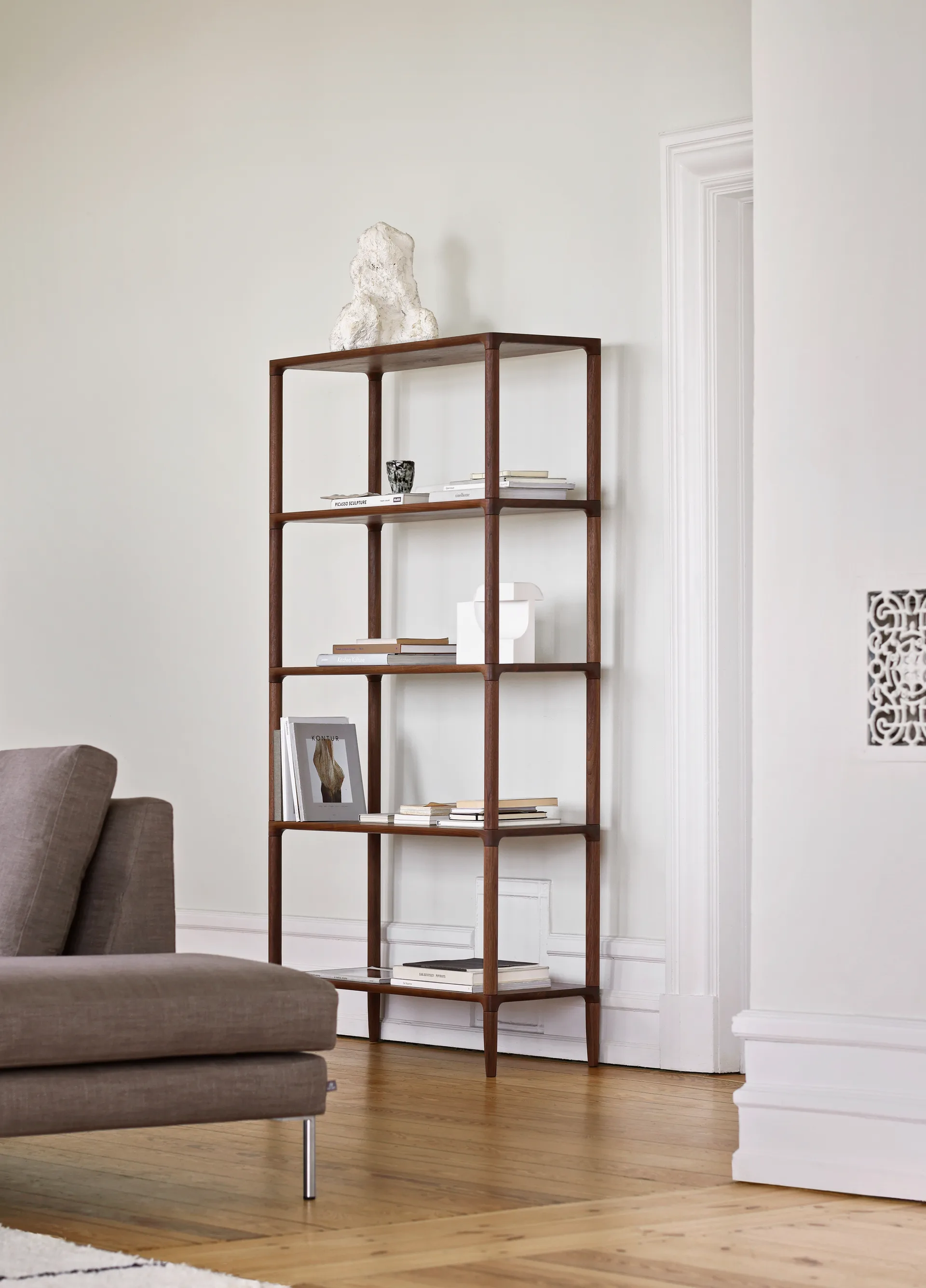 Root Tower hylla hög, Valnöt Eilersen