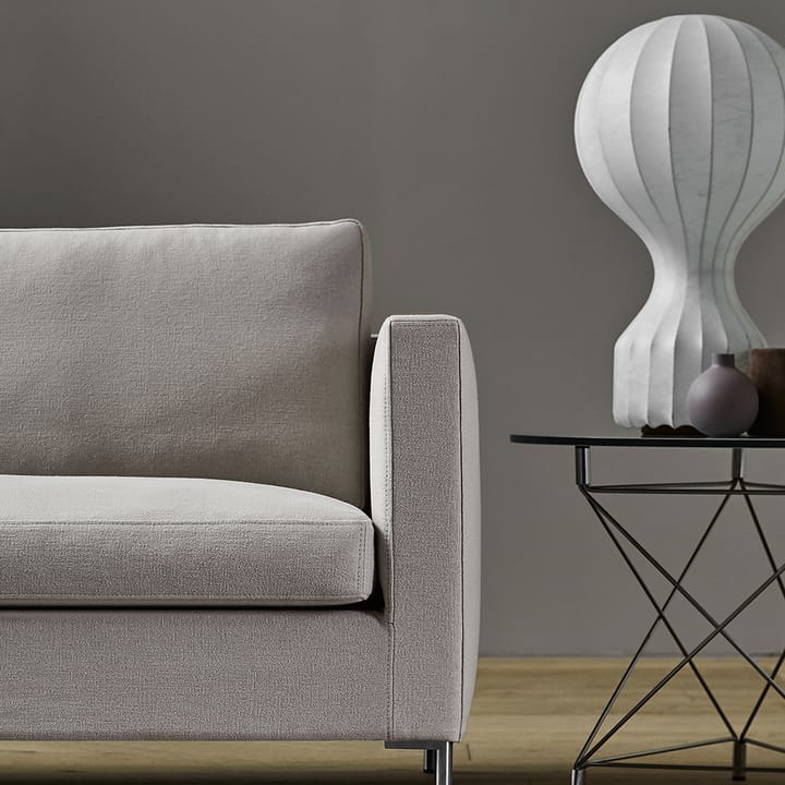 Trenton soffa 220 cm, tyg cure 0007 beige-rostfr. stål Eilersen