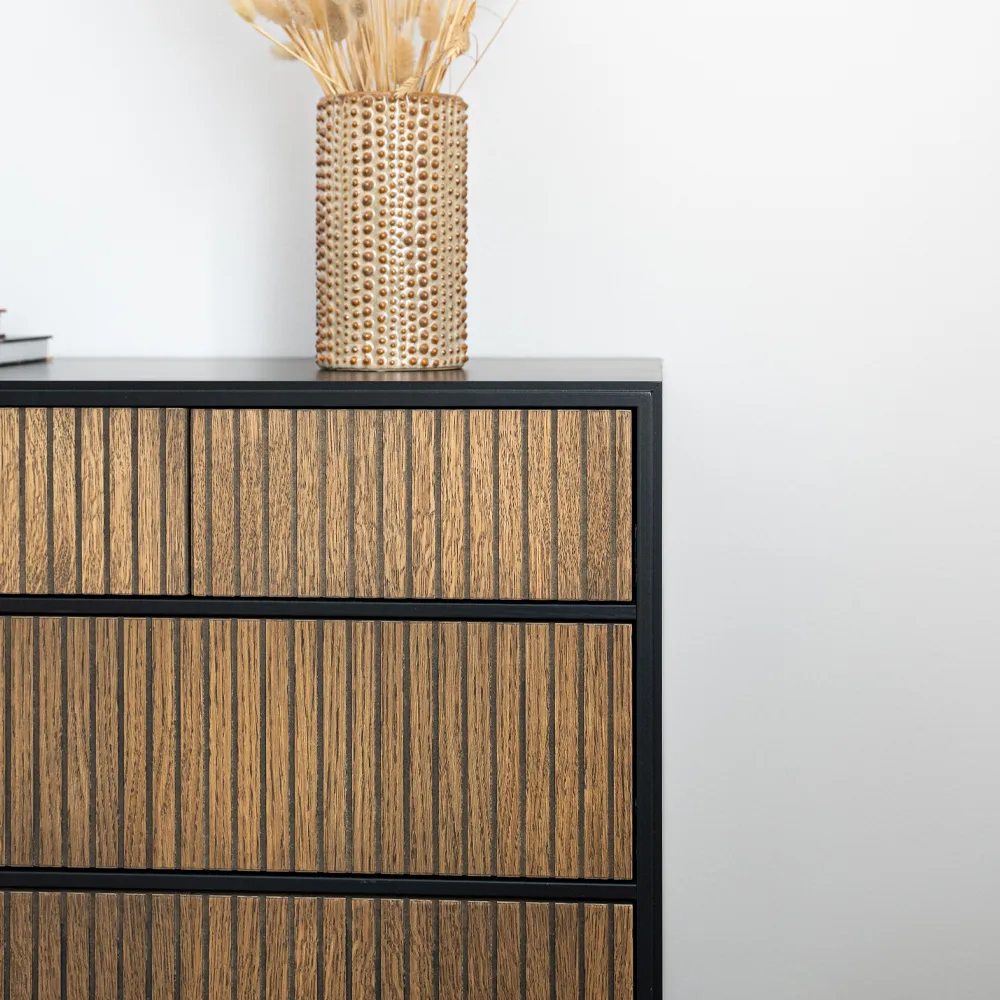 Line Hög byrå, Walnut/black-3+3 lådor-sockel Englesson