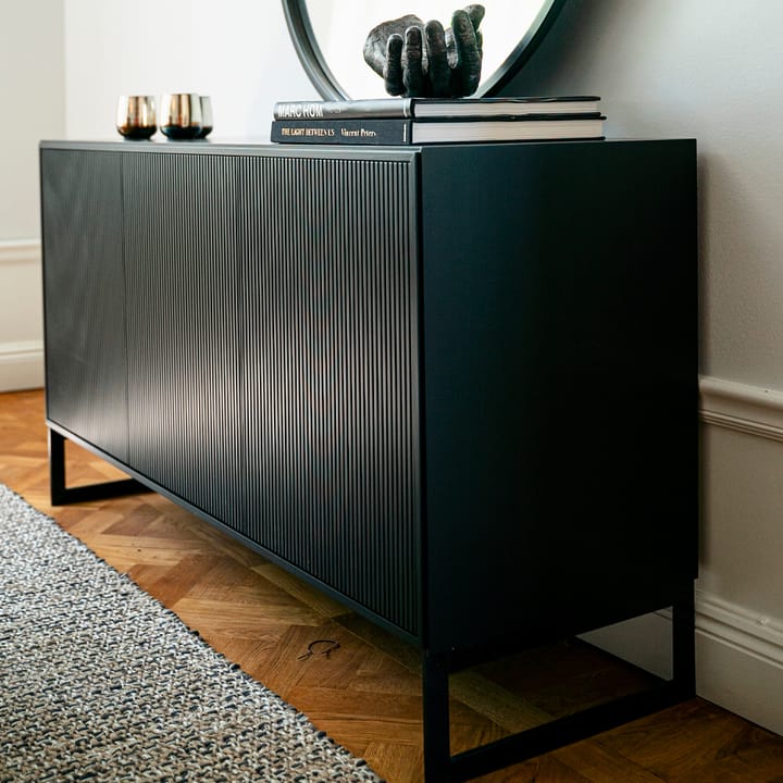Line skänk, walnut/white, 3dörrar+2hylla, sockel Englesson