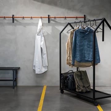 Nostalgi kroklist - Aluminium-svart stativ - Essem Design