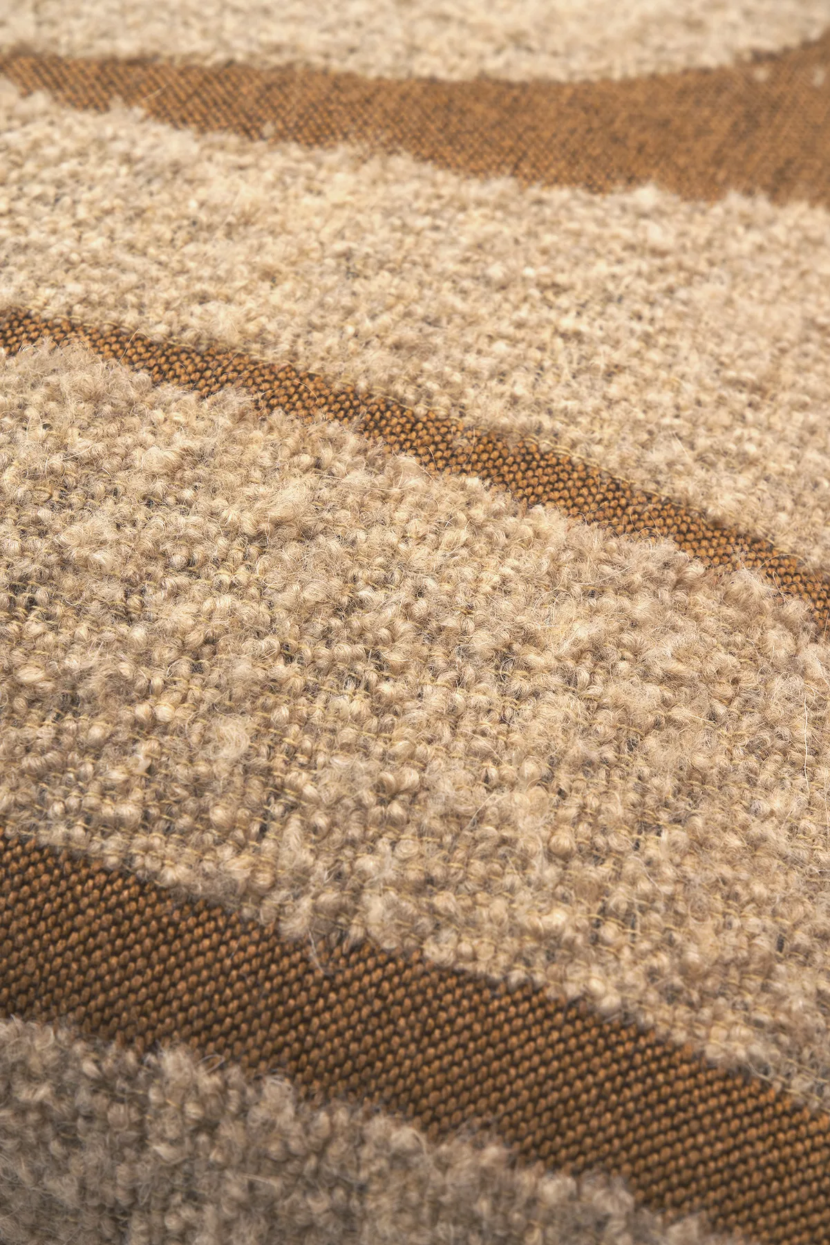 Avana abstract kudde, 60x40 cm Ethnicraft