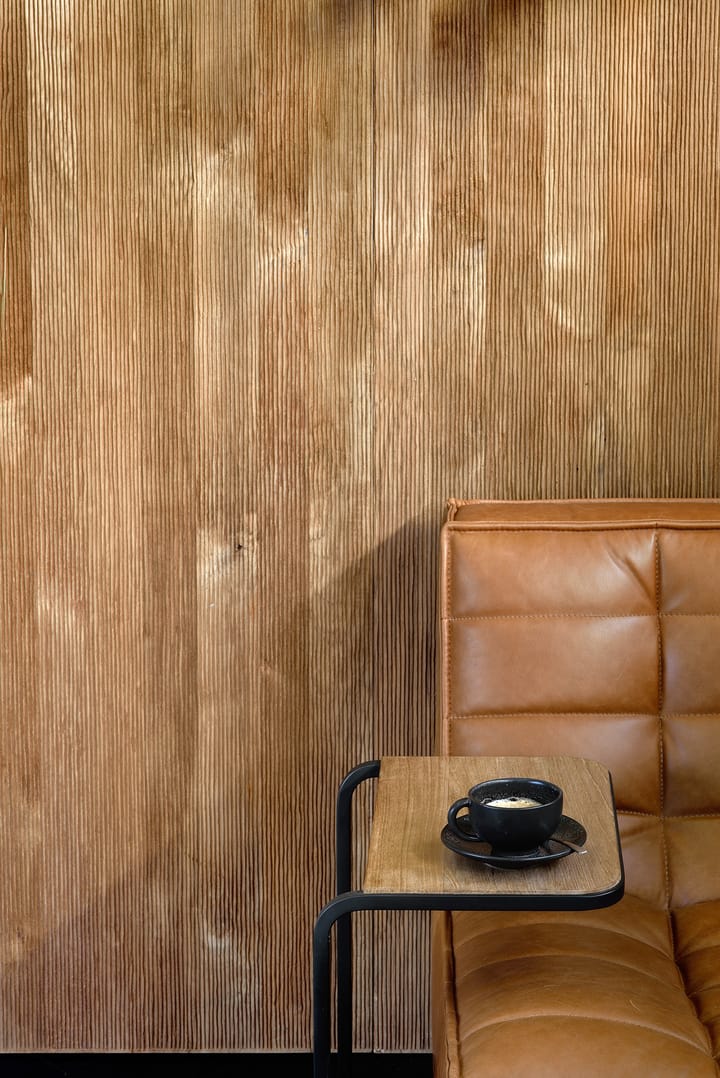 N701 fåtölj, Läder old saddle Ethnicraft