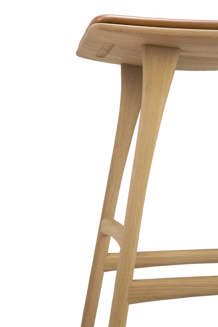 Osso Counter hög pall 67 cm, Lackad ek Ethnicraft