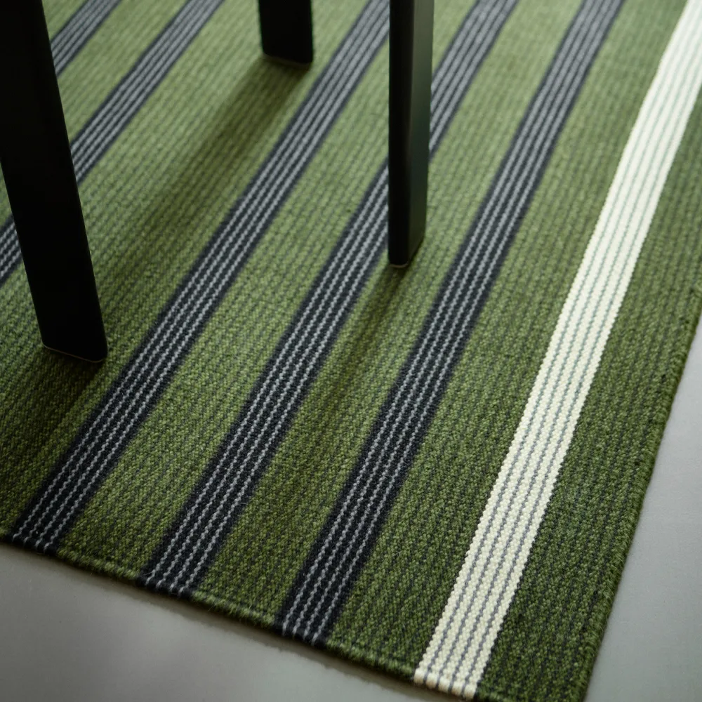 Fleur Matta, moss/black, 170x240 cm Fabula Living