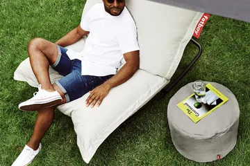 Point outdoor sittpuff - Grey taupe, large, 70x70x40 cm - Fatboy