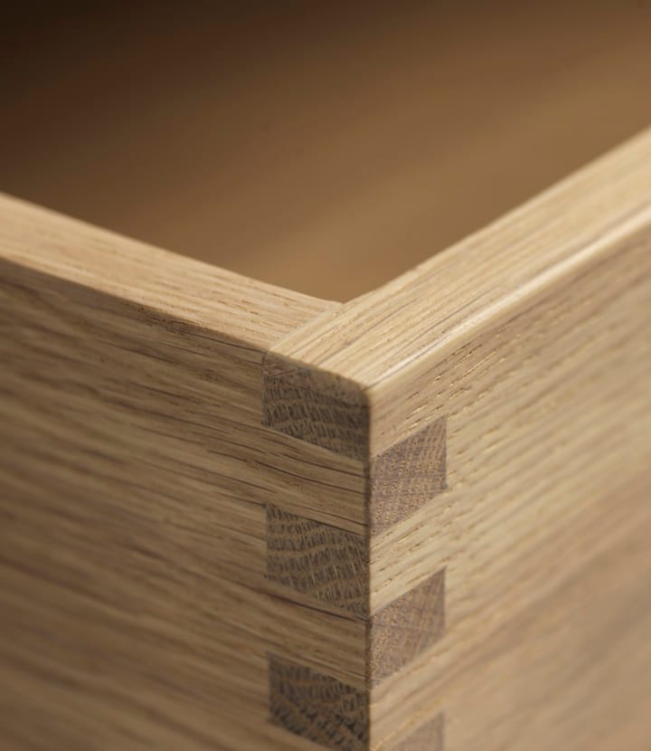 F24 Radius bänk, Oak nature lacquered 45x145 cm FDB Møbler