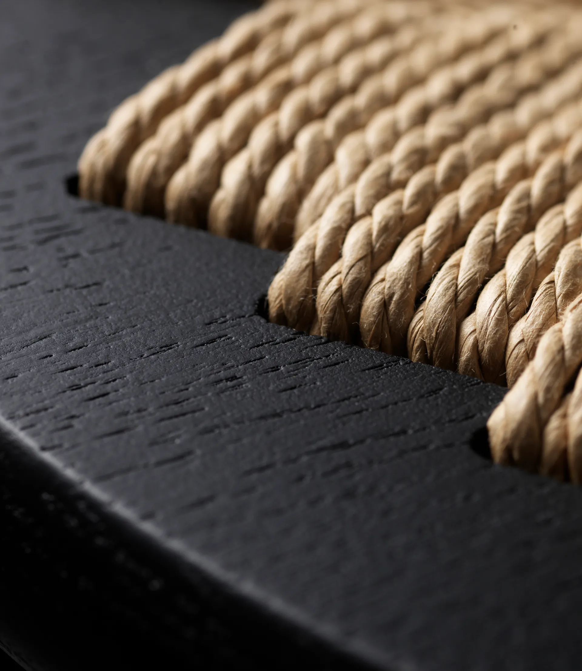 J165C Counter Round barpall, Oak black painted-nature FDB Møbler