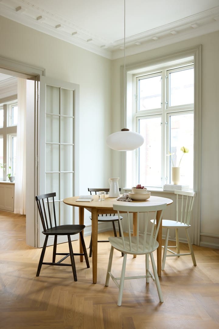 J46 stol, Beech violet hair painted FDB Møbler