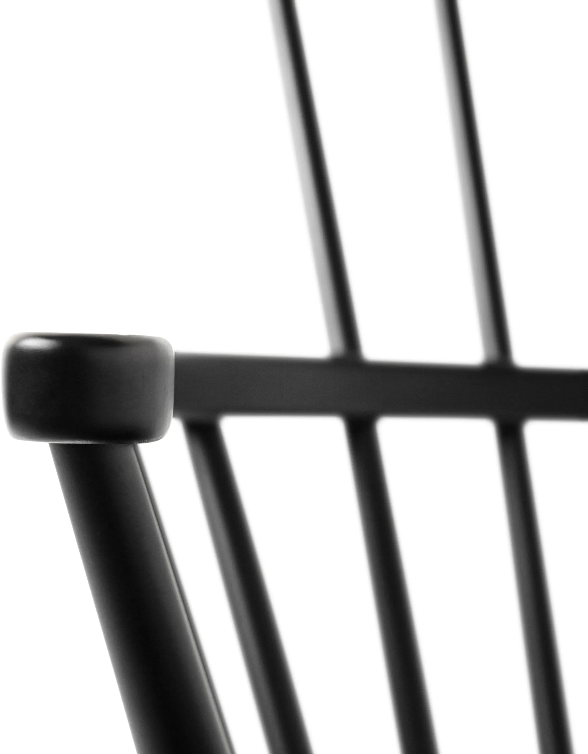 J52G gungstol, Beech Ral 9005 FDB Møbler