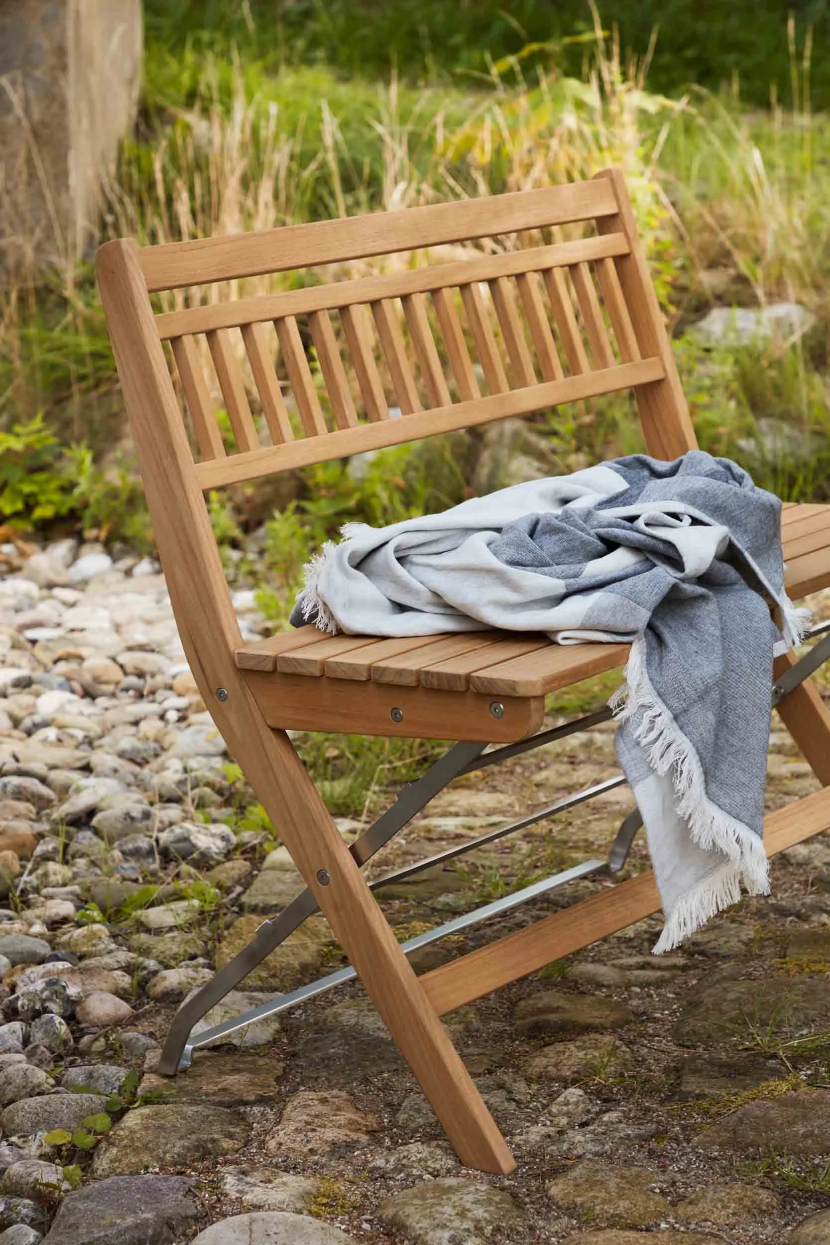 M24 Lilleø balkongbänk, Teak-rostfritt stål FDB Møbler