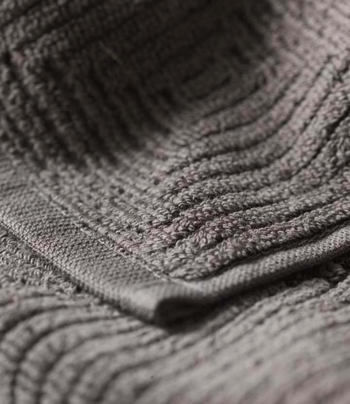 R33 Kirkeby strandhandduk, Granite gray FDB Møbler
