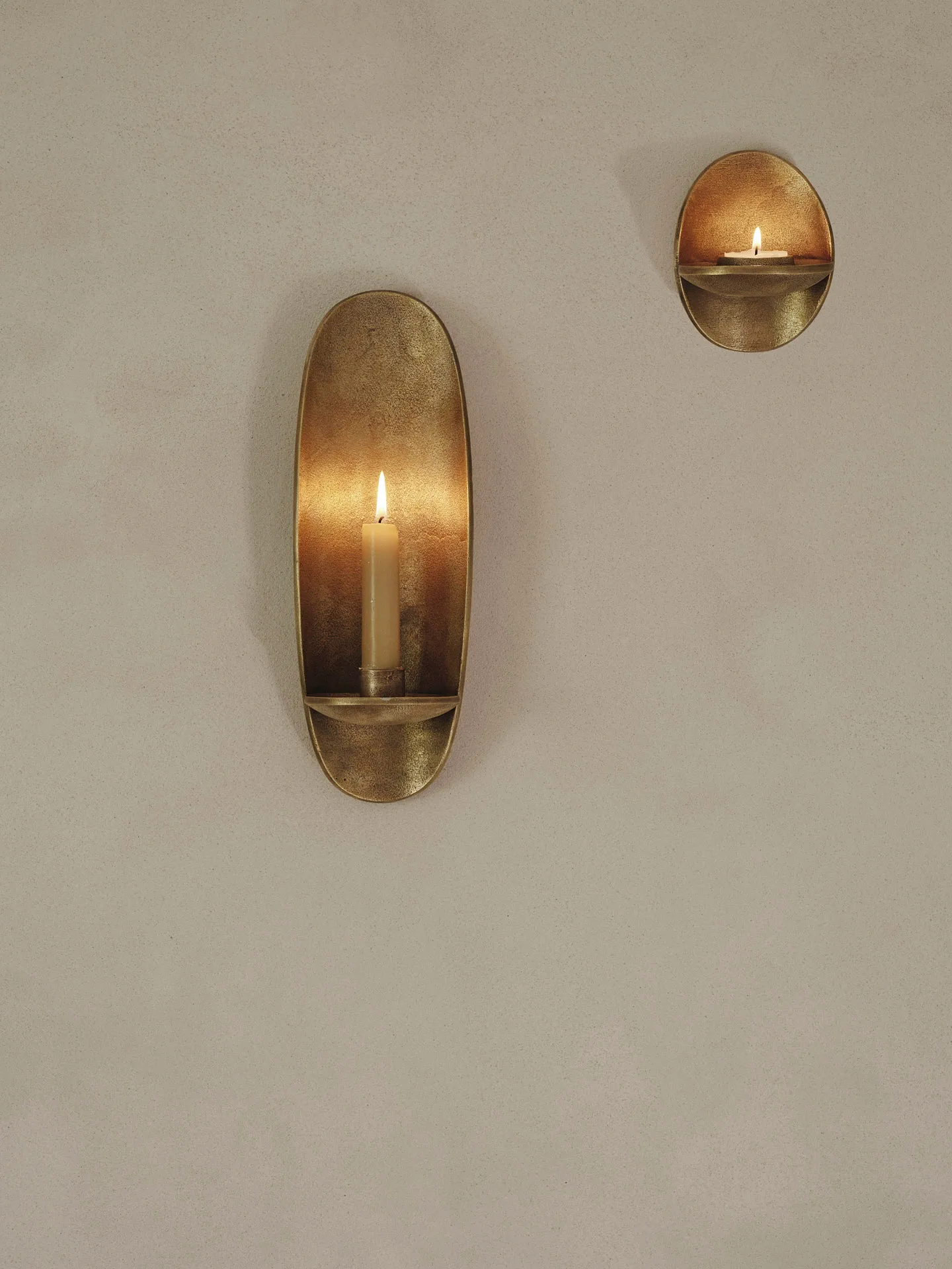 Agapé värmeljushållare vägg, Brass finish Ferm Living