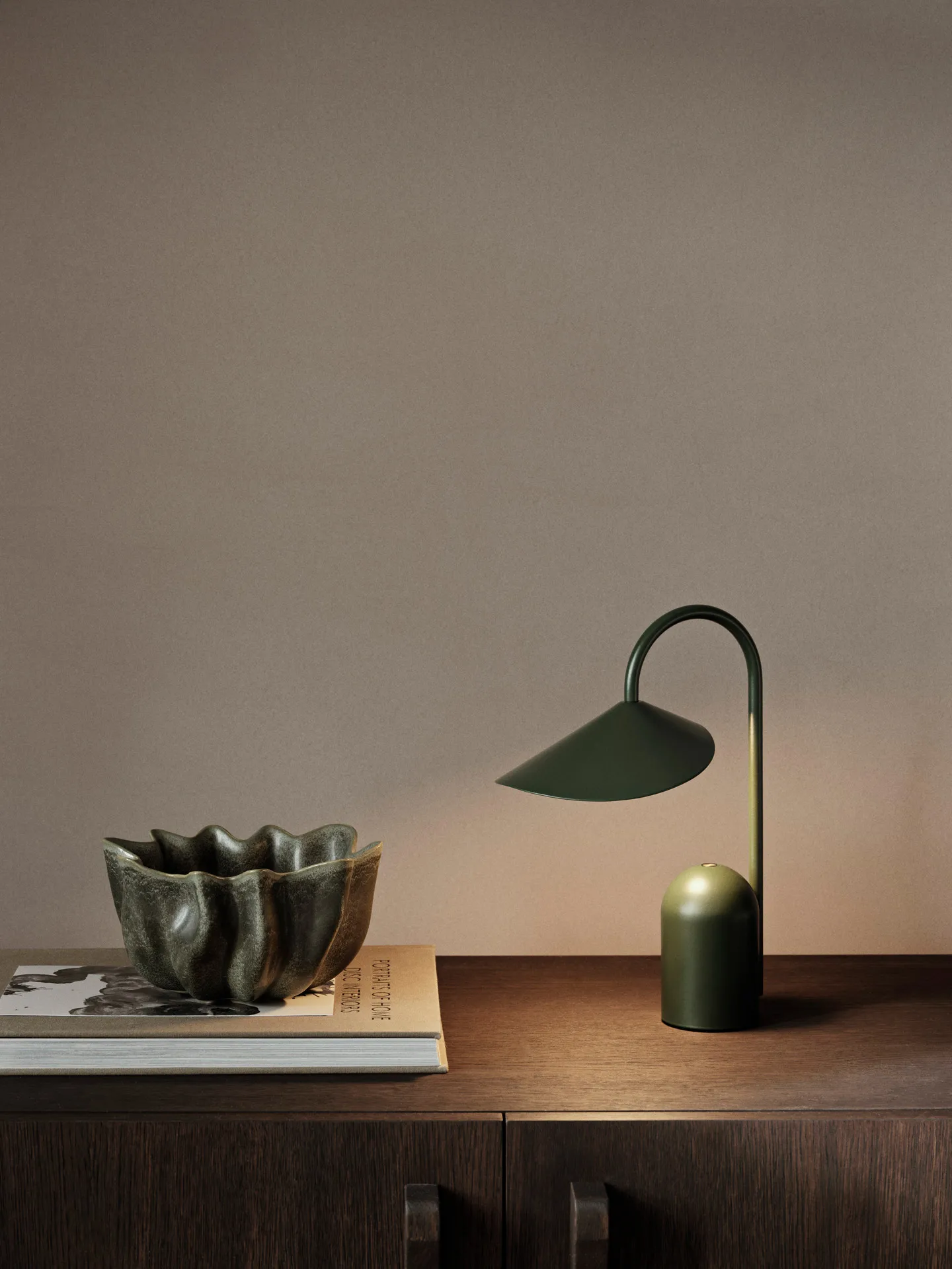 Arum portabel lampa, Grass Green Ferm Living
