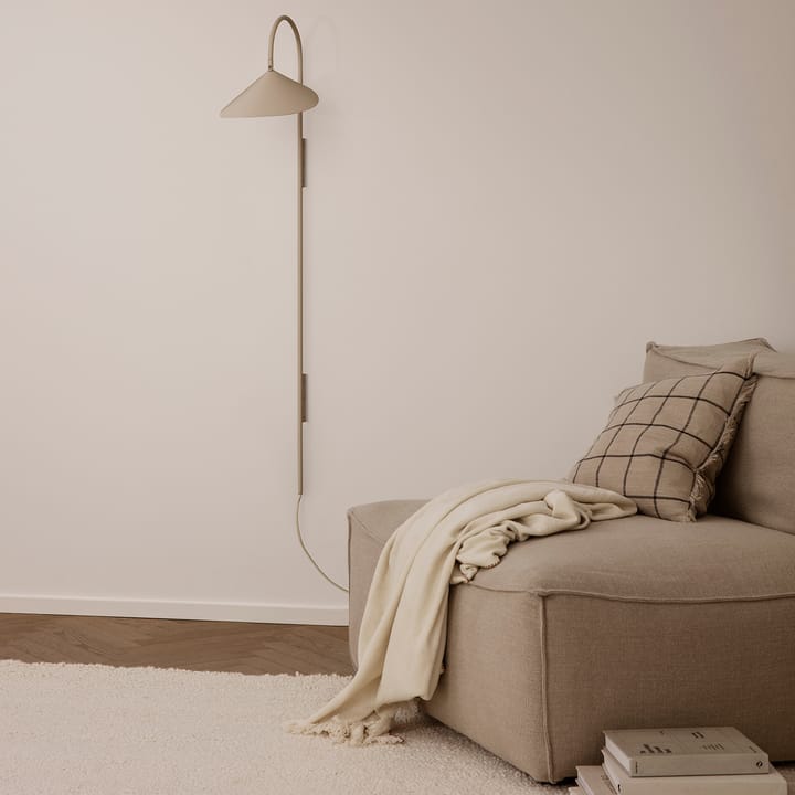 Arum vägglampa 127 cm, Cashmere Ferm Living