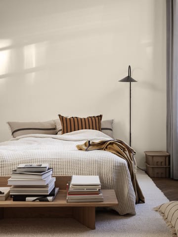 Arum vägglampa 127 cm - Svart - Ferm Living