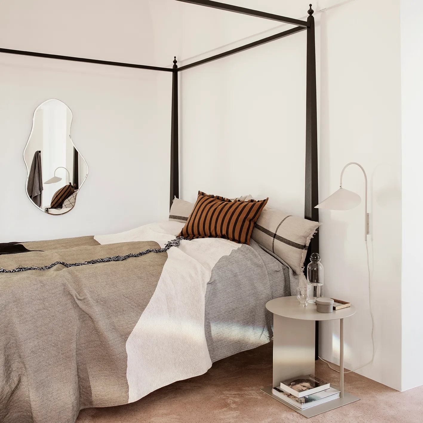 Arum vägglampa, Cashmere Ferm Living