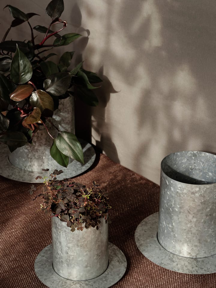 Auran kruka medium H: 26,6 cm, Galvanized iron Ferm Living