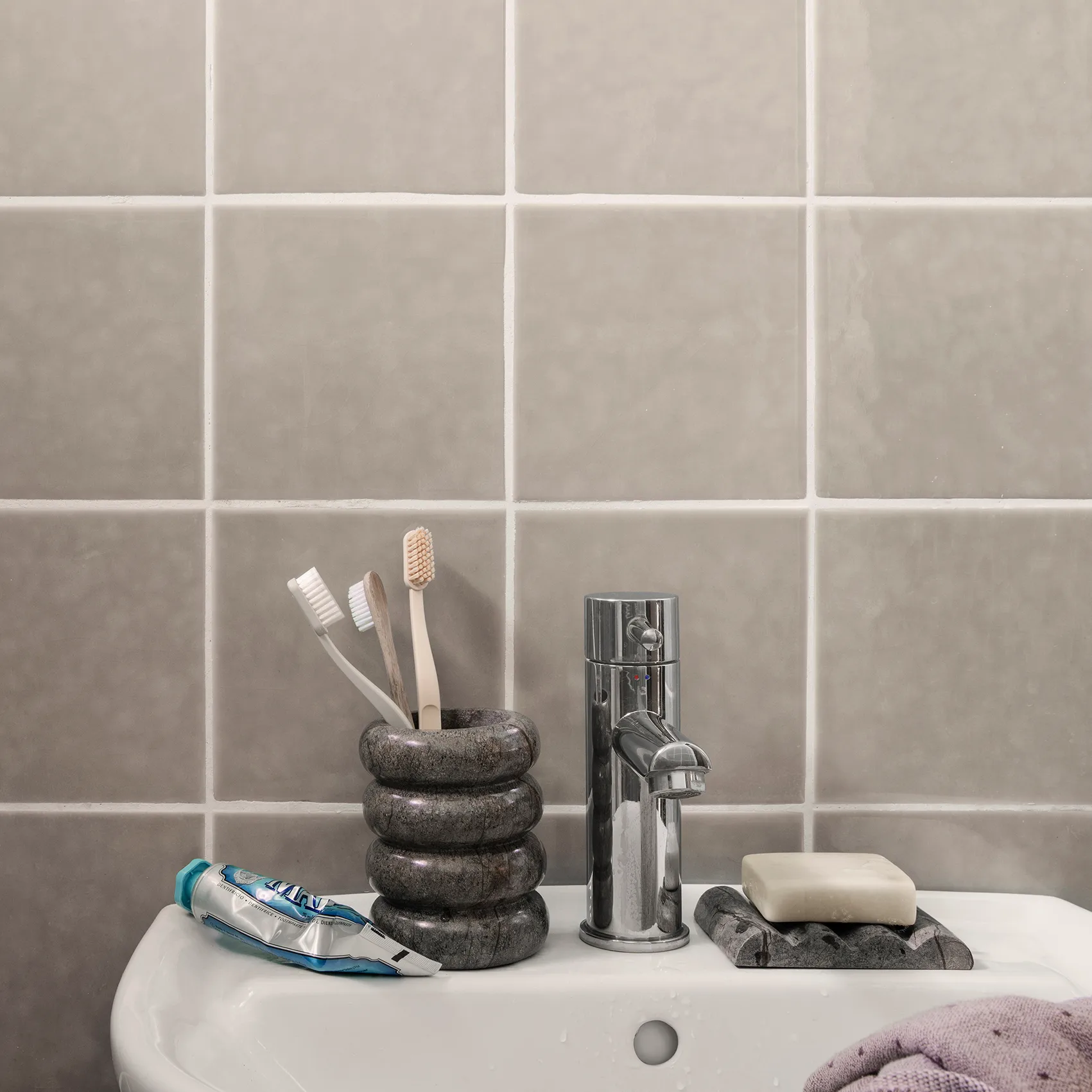 Bendum tandborstmugg, Brun marmor Ferm Living