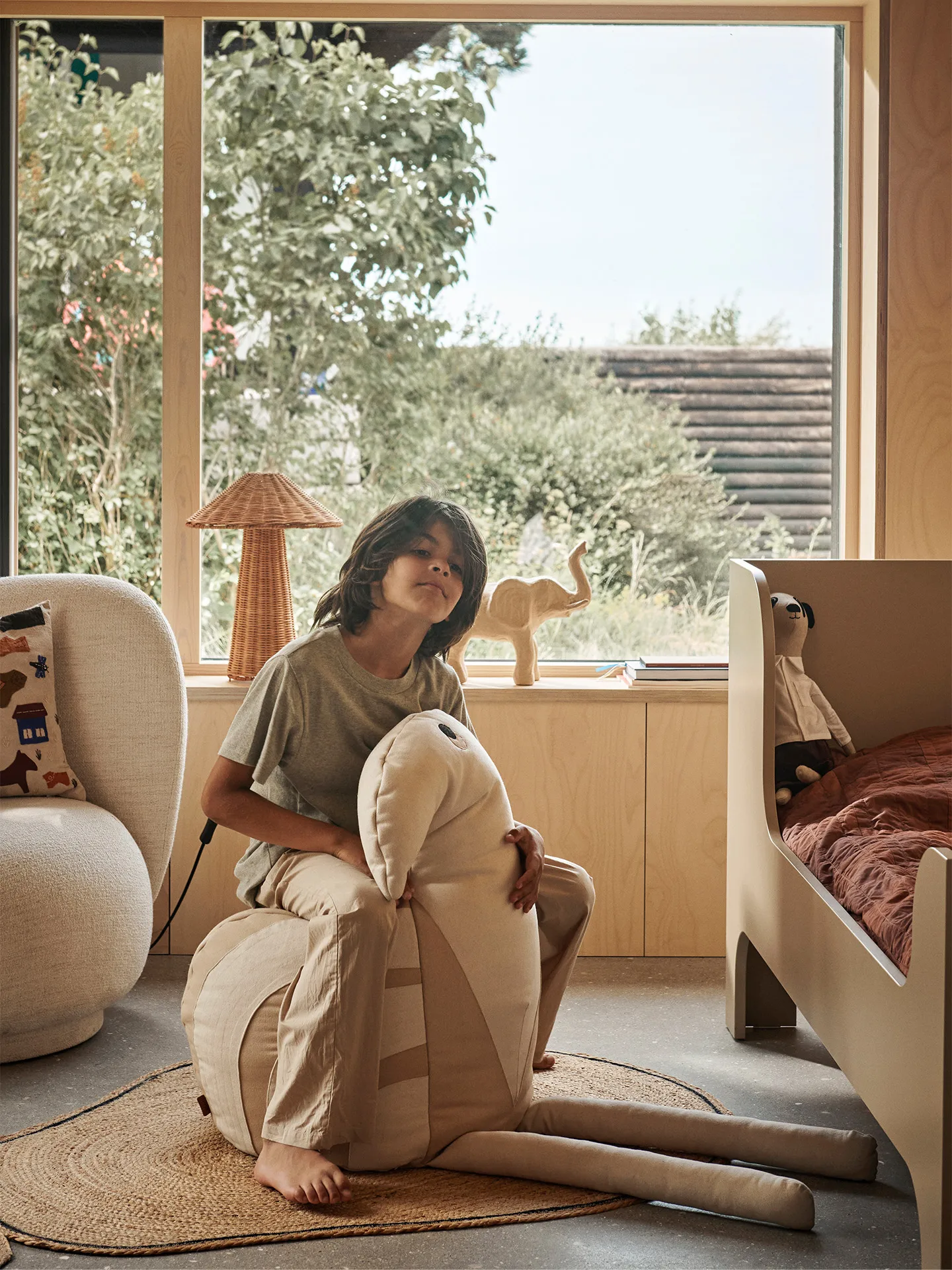 Birdy bean bag, Natural-Off-white Ferm Living