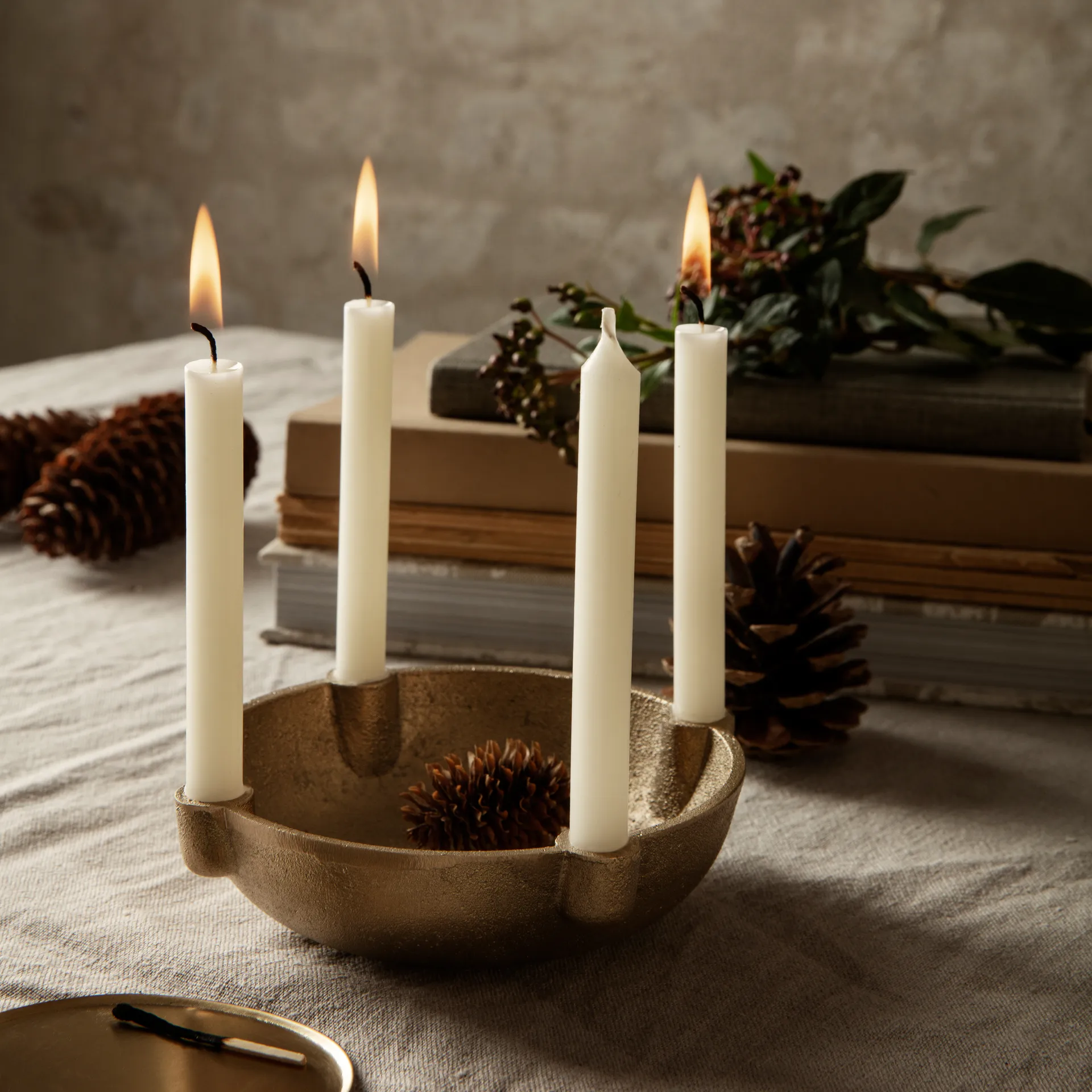 Bowl adventsljusstake mässing, Brass Ferm Living
