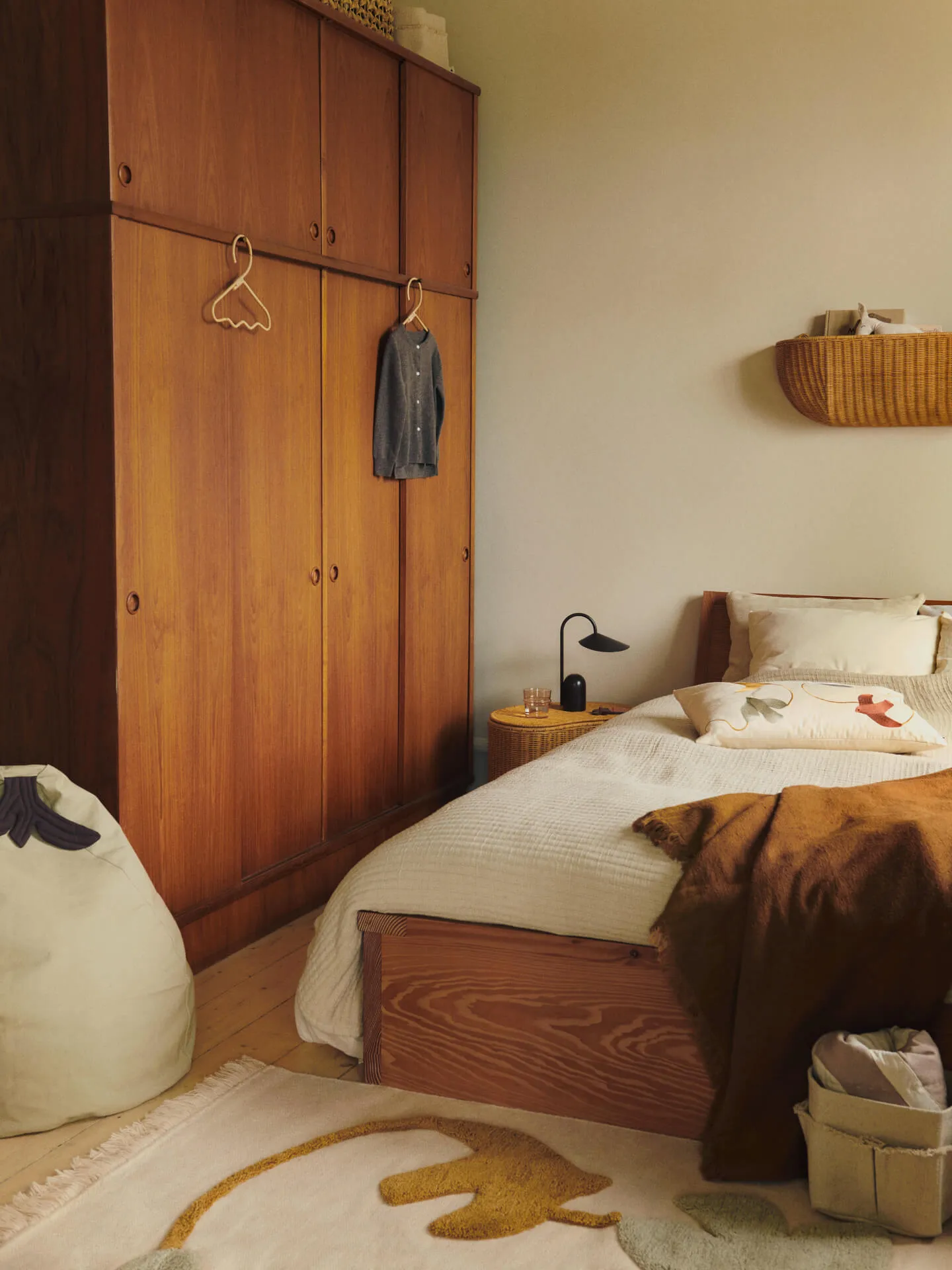 Braided wall pocket väggkorg 25x75 cm, Natural Ferm Living