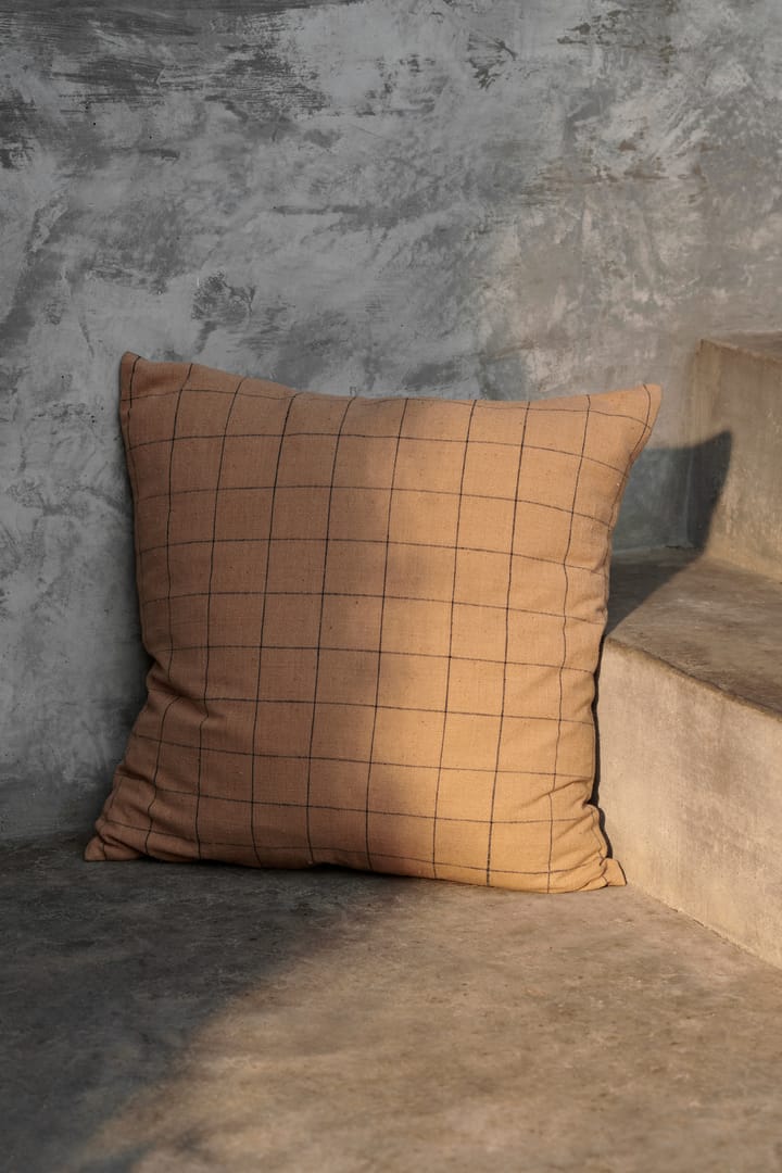 Brown kudde 50x50 cm, Grid Ferm Living