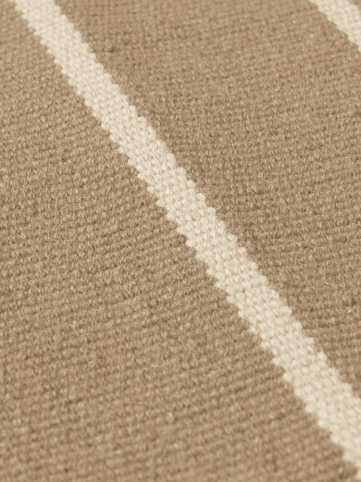 Calm kelim gångmatta, Dark Sand, Off-white, 80x200 cm Ferm Living