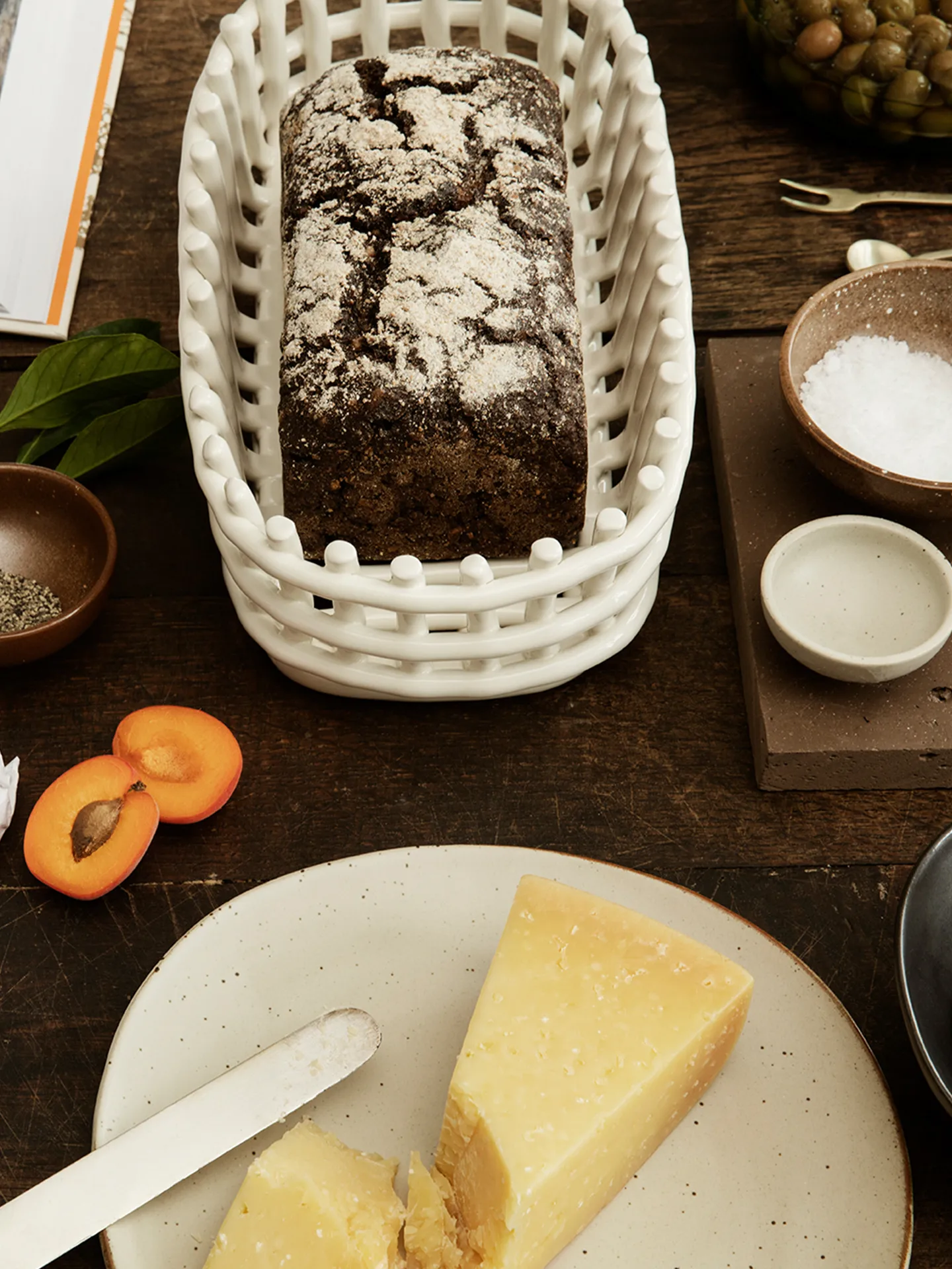 Ceramic flätad korg oval 15x30 cm, Off white Ferm Living