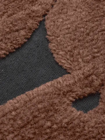 Cilla tufted kudde - Black-dark chocolate 50x50 cm - Ferm Living
