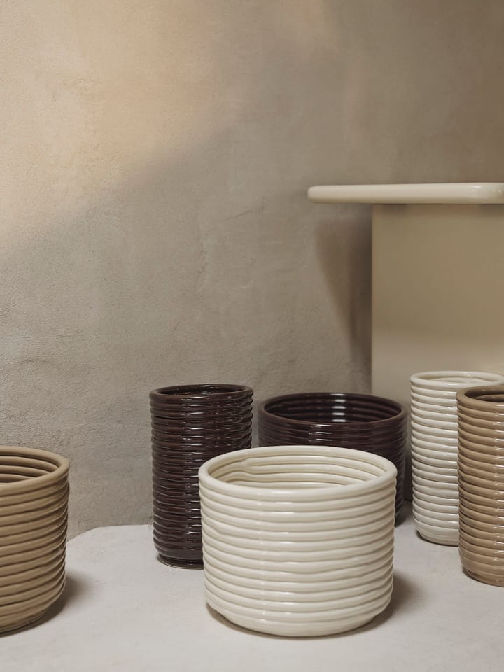 Corduroy vas 21 cm, Carob Brown Ferm Living