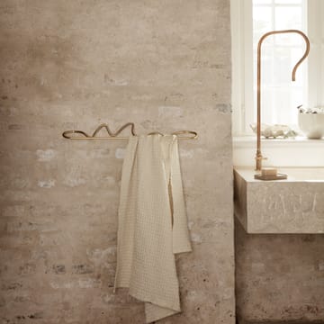 Curvature handdukshängare - Mässing - Ferm Living
