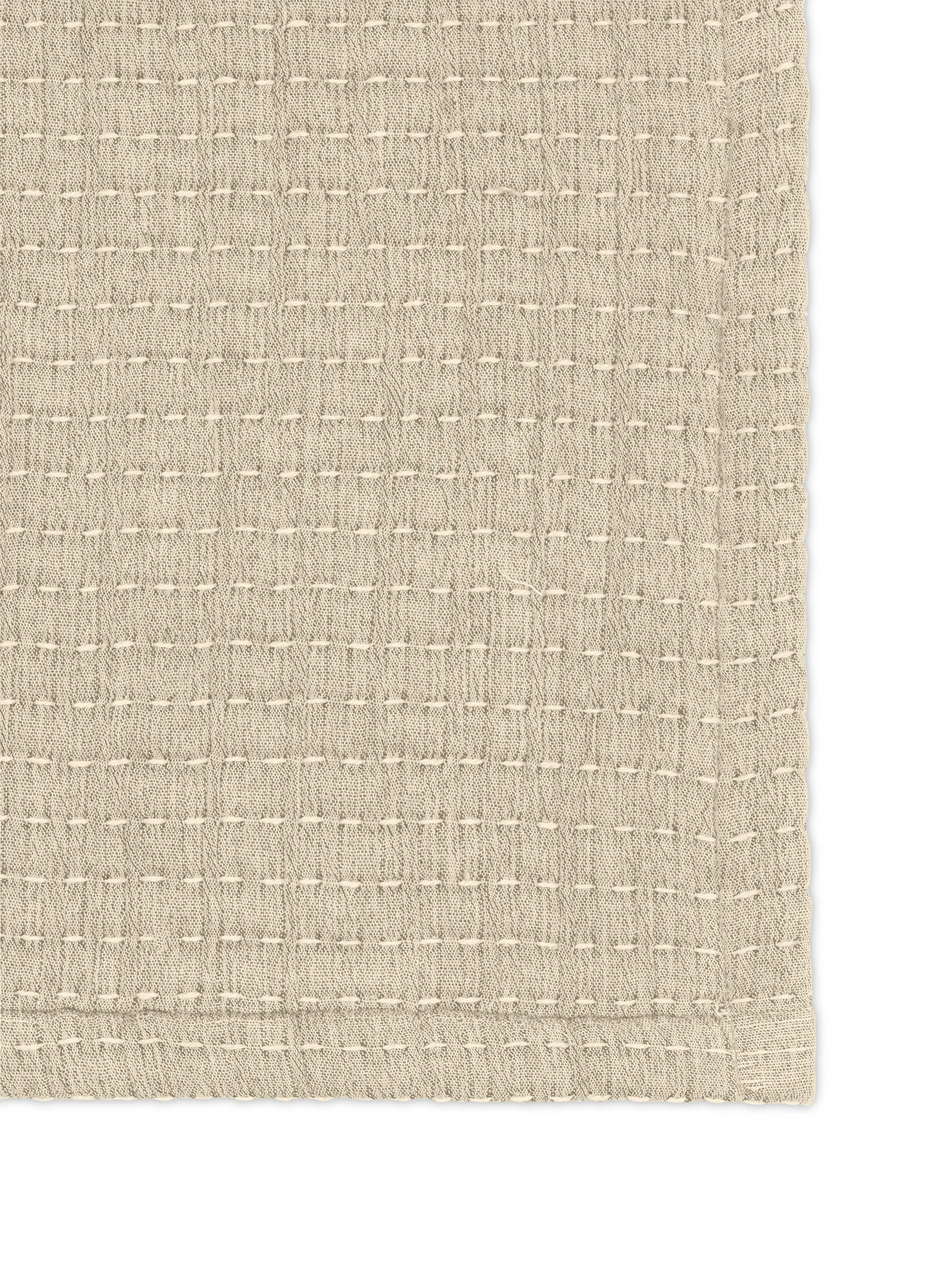 Daze överkast 240x250 cm, Beige Ferm Living