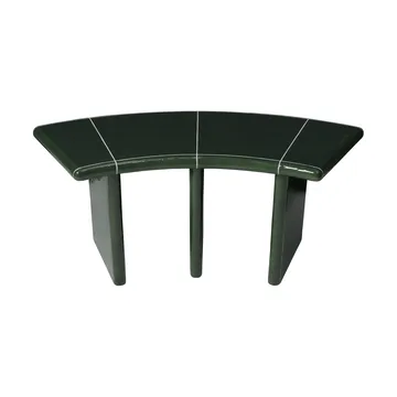 Deya curved sittbänk - Dark green, 110x40x45,5 cm - Ferm Living