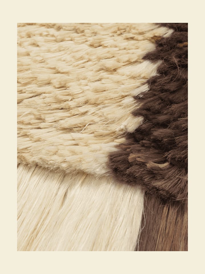 Edge Wall Rug väggbonad 50x110 cm, Off-white-Coffee Ferm Living