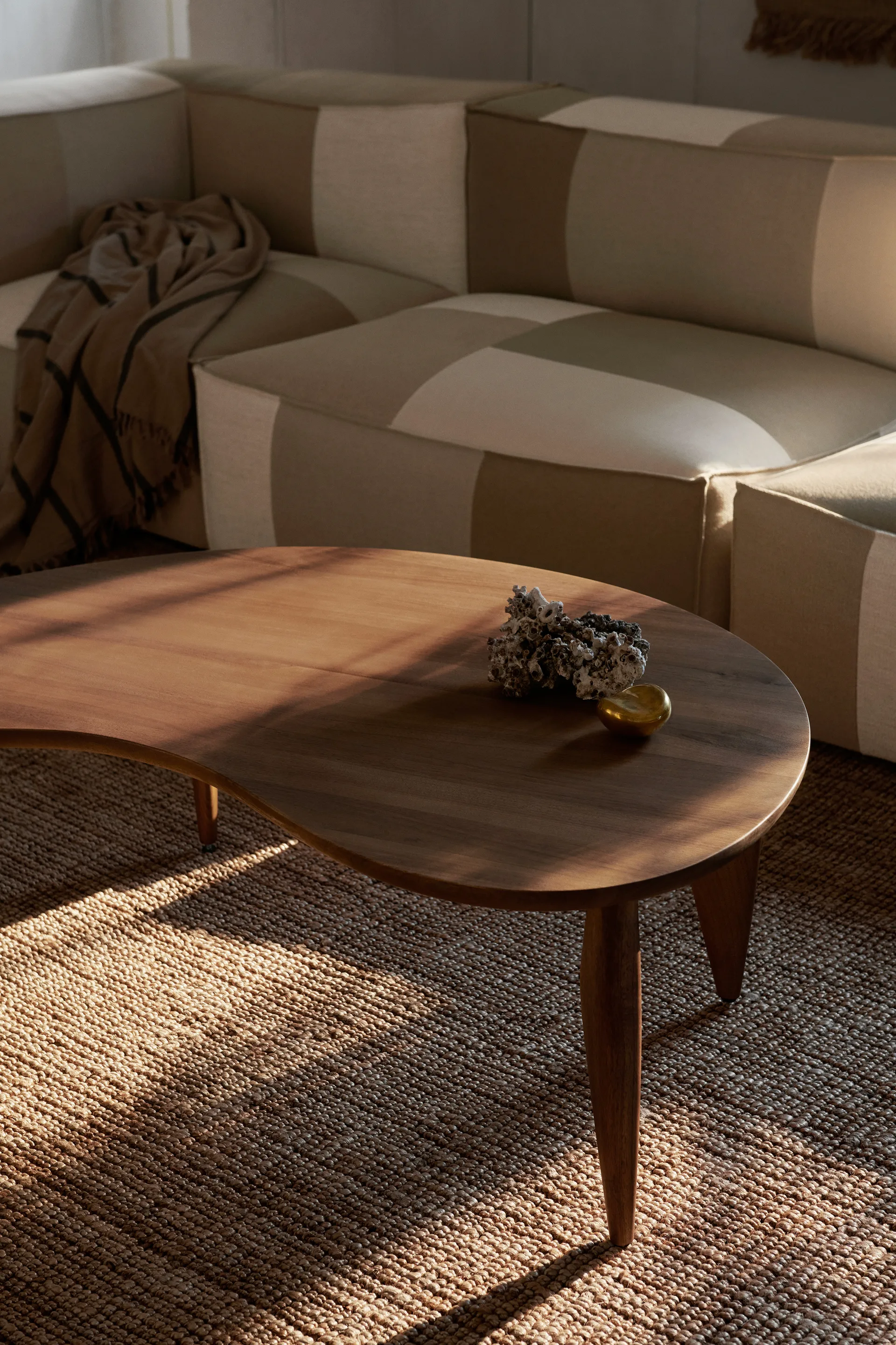 Feve soffbord, Walnut Ferm Living