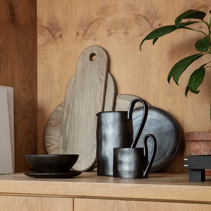 Flow tallrik 22 cm, Svart Ferm Living