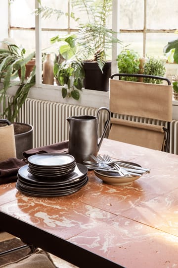Flow tallrik 27 cm - Black - Ferm Living