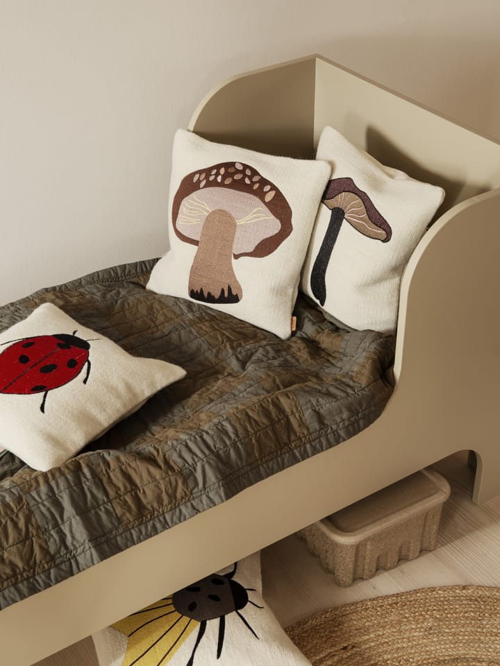 Forest broderad kudde 40x40 cm - Lactarius - ferm LIVING