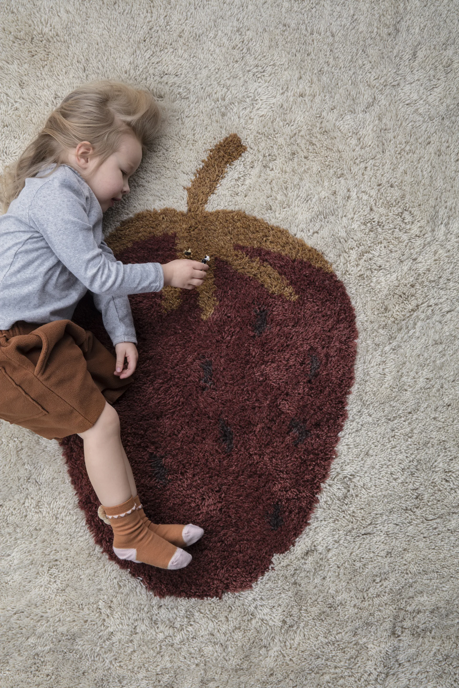 Fruiticana matta L 120x180 cm, Strawberry Ferm Living